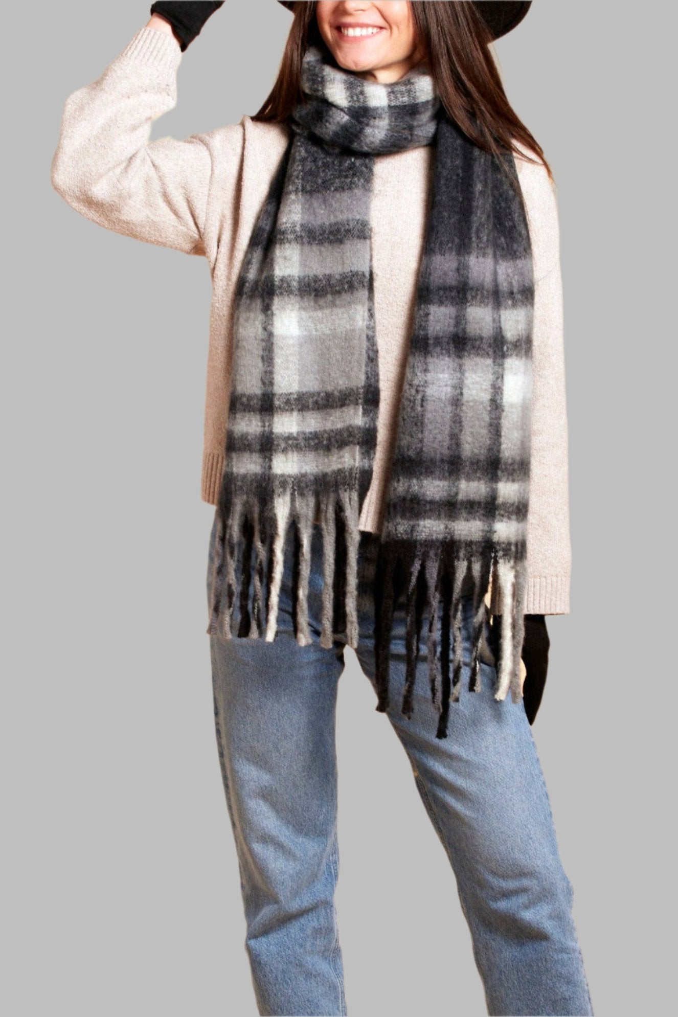 Cozy Plaid Scarf - Gray