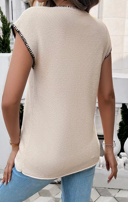 Lilo-Color Block Knit Round Neck Fit Top