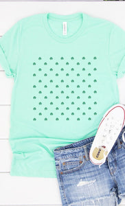 Clover Pattern Graphic Tee PLUS