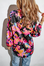 Load image into Gallery viewer, Green Graffiti Colorblock Casual V Neck Puff Sleeve Blouse