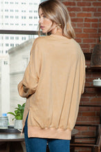Load image into Gallery viewer, Washed Oversized Sweatshirt