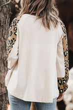 Load image into Gallery viewer, Plus Size Leopard V-Neck Raglan Sleeve Blouse