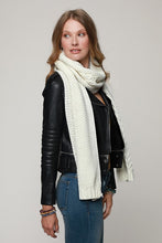 Load image into Gallery viewer, Plush Chunky Scarf